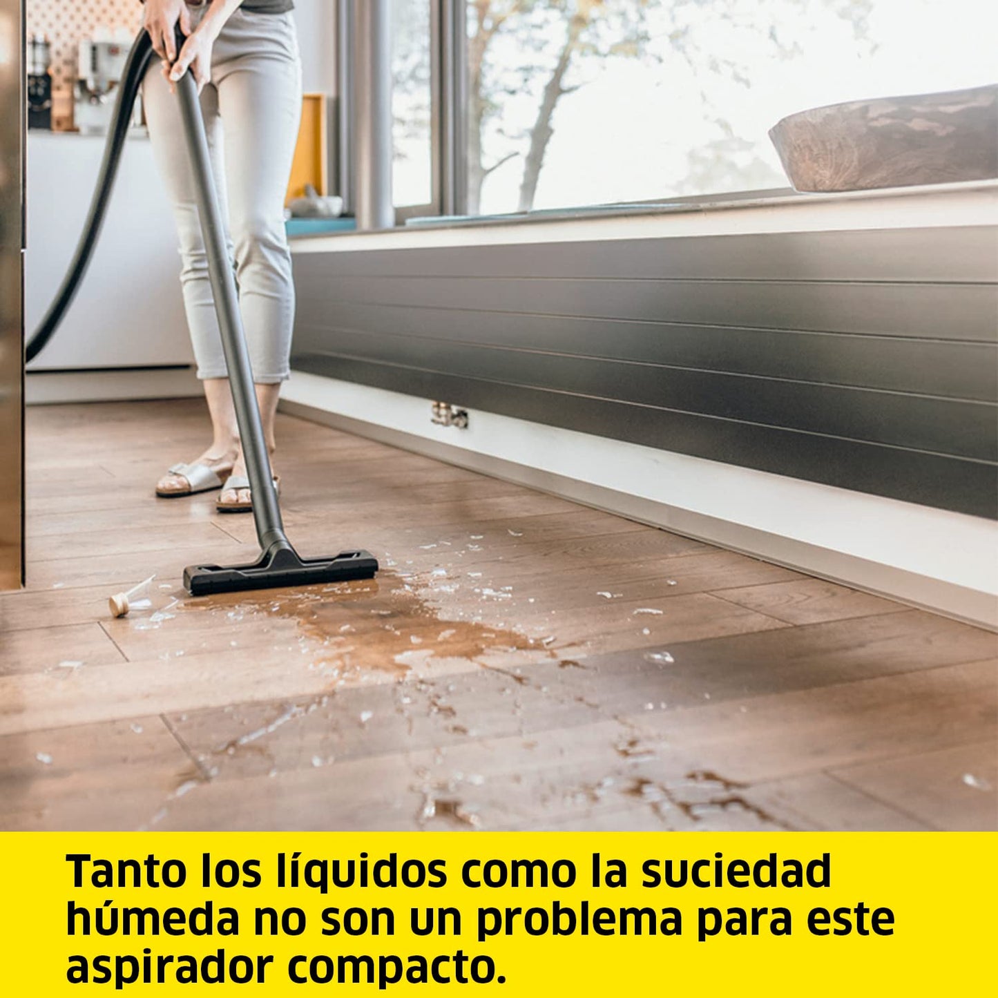 Kärcher WD 2 Plus V-12/4/18/C Aspirador en Seco y Húmedo, 1000 W, Depósito de Plástico de 12 L, Manguera de 1,8 m, Incluye Filtros y Boquillas para Suelo y Ranuras, Amarillo/Negro
