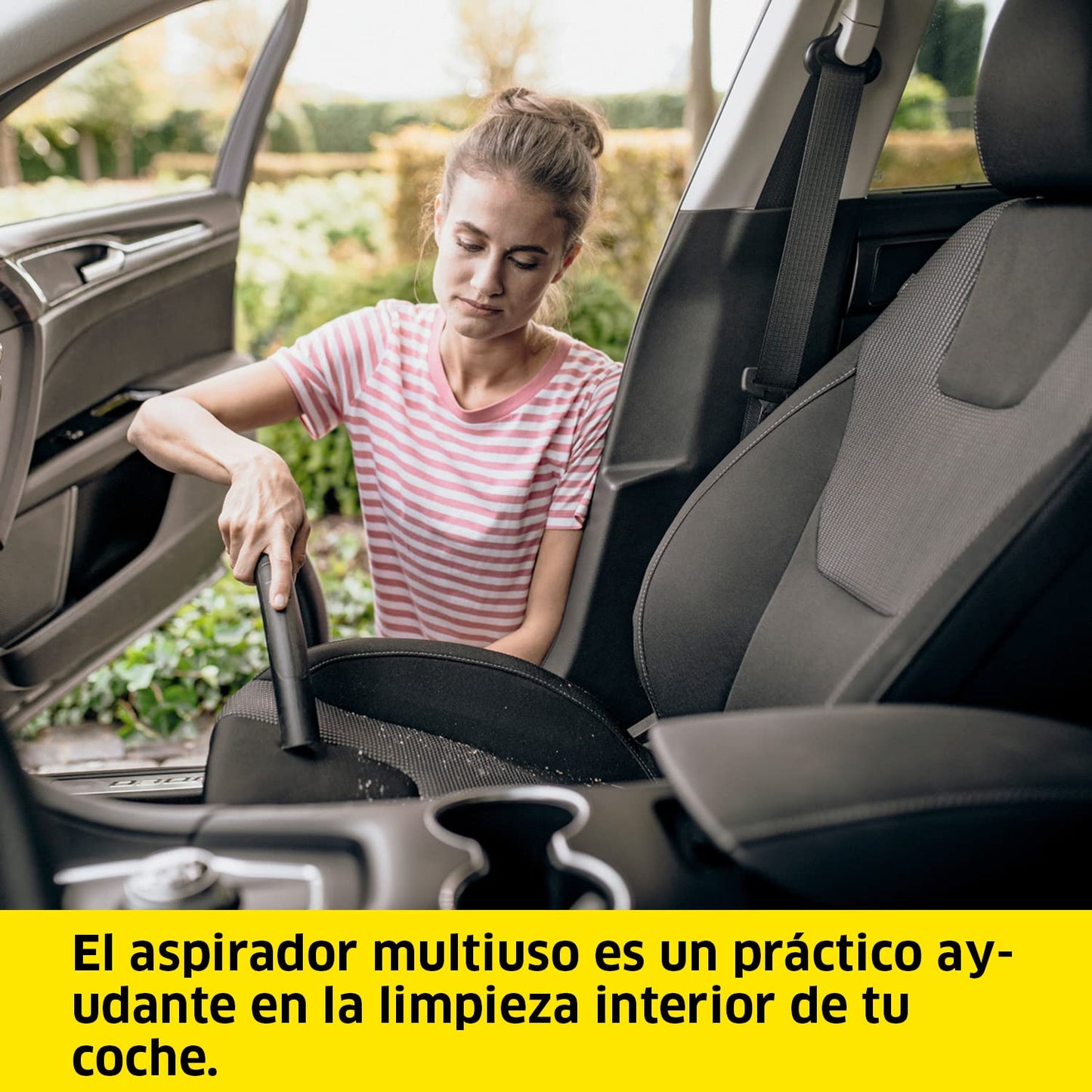 Kärcher WD 2 Plus V-12/4/18/C Aspirador en Seco y Húmedo, 1000 W, Depósito de Plástico de 12 L, Manguera de 1,8 m, Incluye Filtros y Boquillas para Suelo y Ranuras, Amarillo/Negro